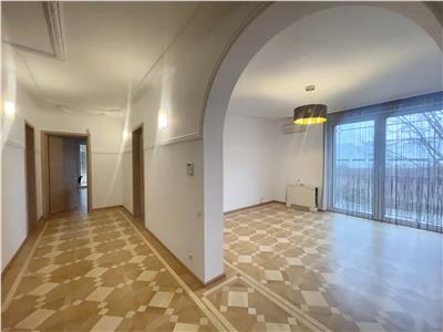 Vila deschidere Lac// Sisesti// Gradina superba// Teren 3200 mp//