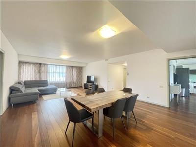 Luxury 3 bedrooms apartment Kiseleff! 2 parkings!