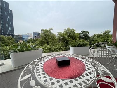 Apartament spatios//Locatie de exceptie//Vedere libera//