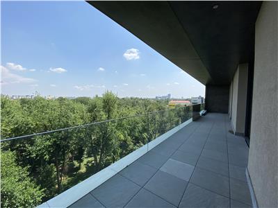 Luxury 3 Rooms Apartment|Amazing view| Rovere Design| 2 parking